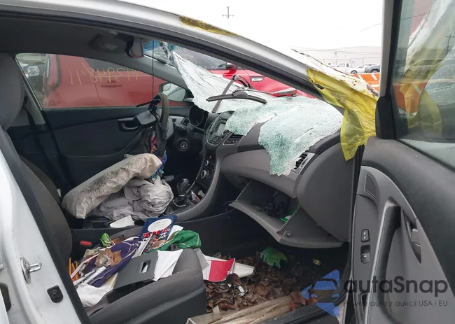 5NPDH4AE9FH582946: 44394841