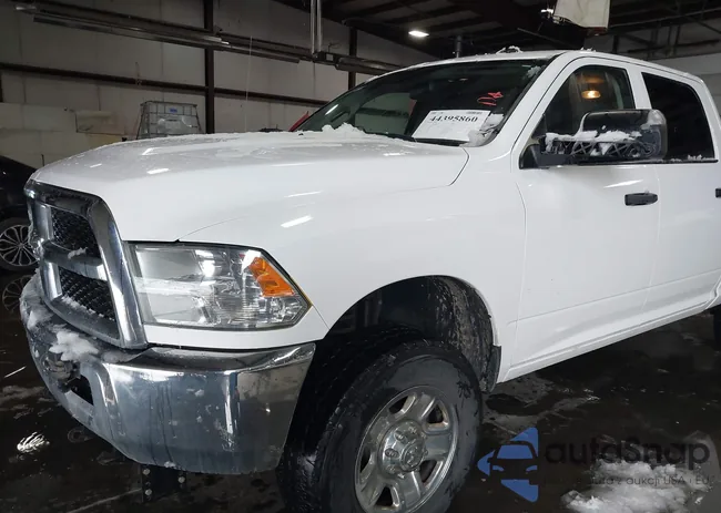 3C6UR5CJ1GG186959: 44395860