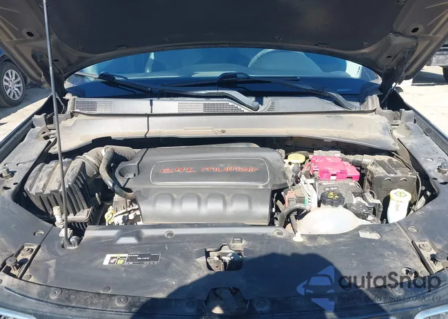 3C4NJDBB9LT132609: 44395879