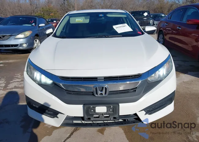 19XFC2F79JE010777: 44395887