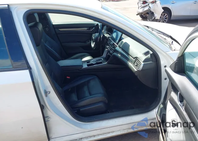 1HGCV2F35KA004703: 44396007