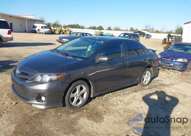 2T1BU4EEXBC688929: 44396157