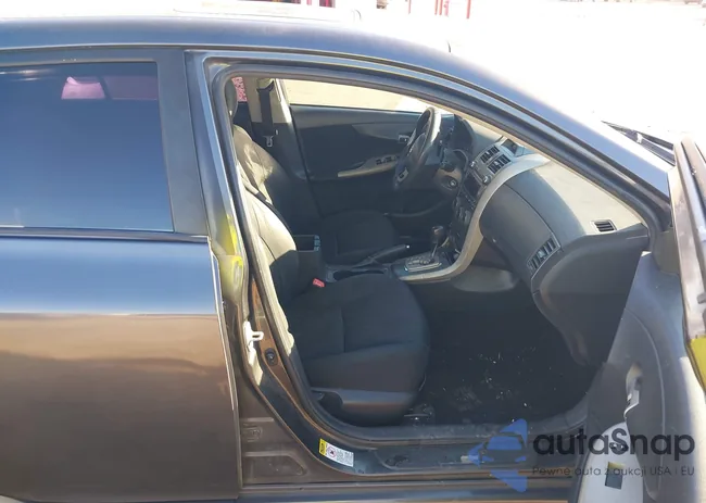 2T1BU4EEXBC688929: 44396157