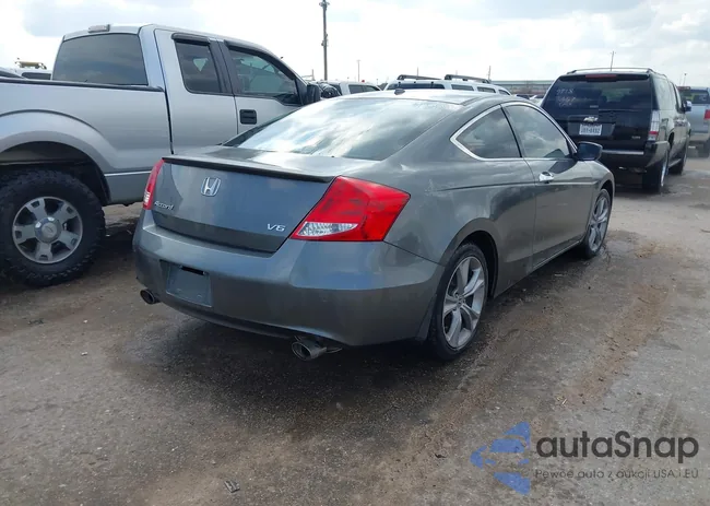 1HGCS2B82CA007912: 44396188