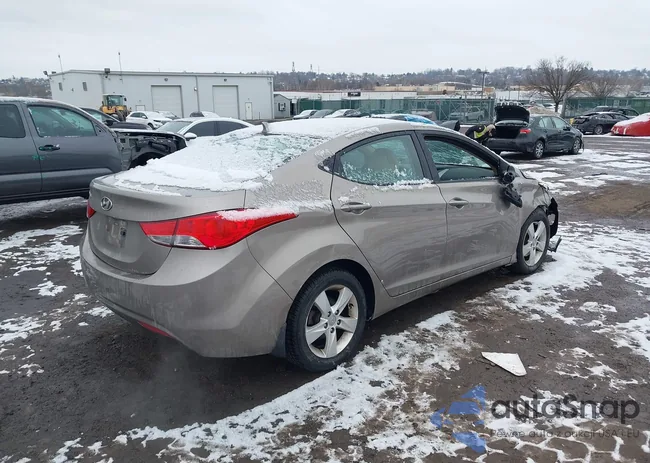 5NPDH4AE2DH329982: 44396189