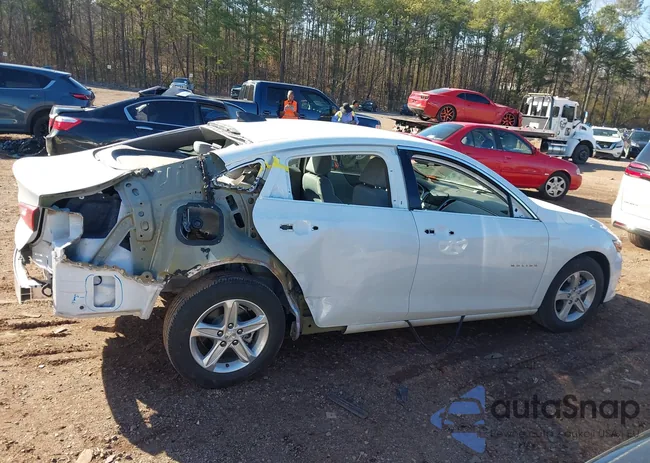 1G1ZC5ST5RF222653: 44396348