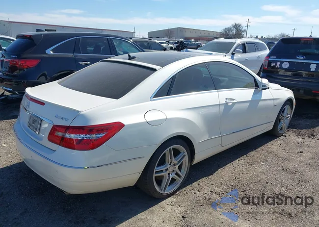 WDDKJ8JB3CF168548: 44396411