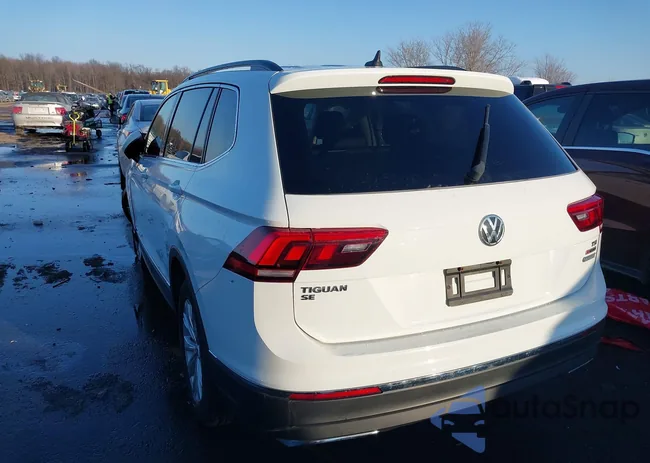 3VV2B7AX3JM112752: 44396417