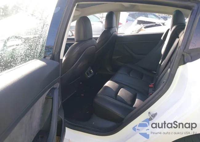 5YJ3E1EA5NF342185: 44395460