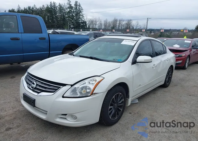 1N4AL2AP3AN535272: 44395568