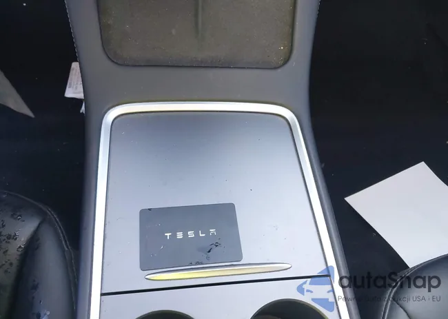 5YJ3E1EB8MF937801: 44395571