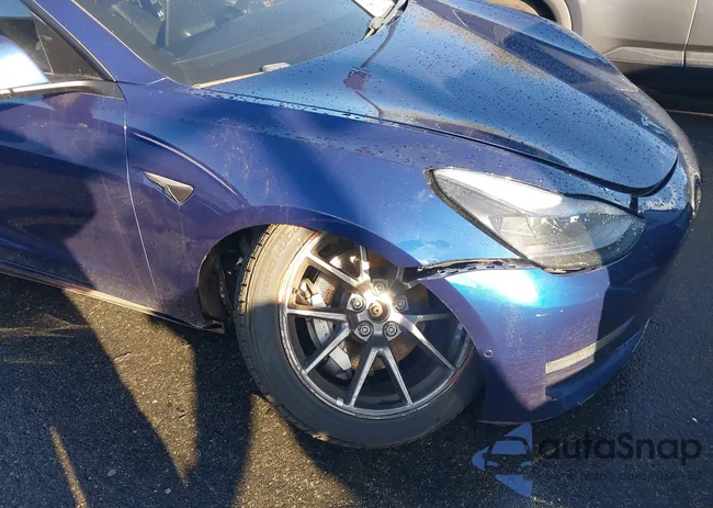 5YJ3E1EB8MF937801: 44395571