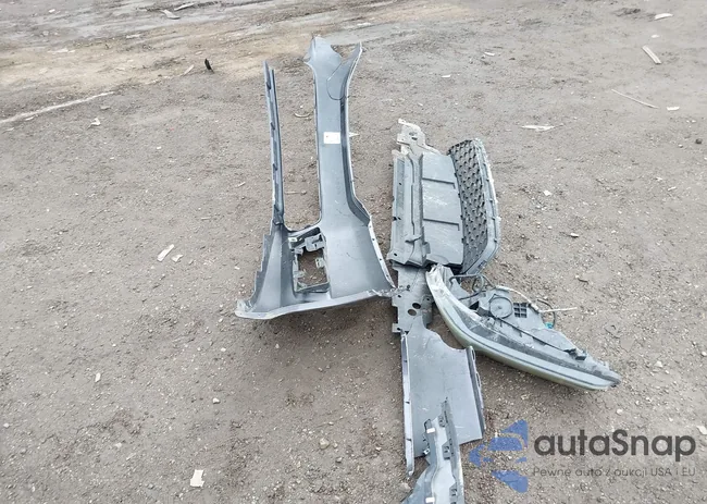 1HGCR2F8XFA018893: 44396835