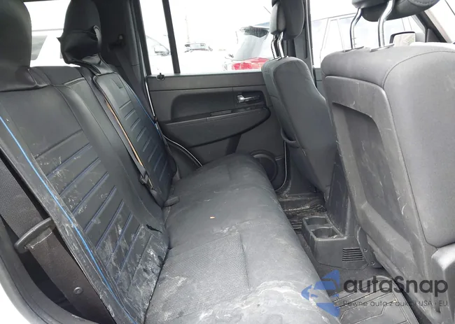 1C4PJMAK3CW130603: 44396916