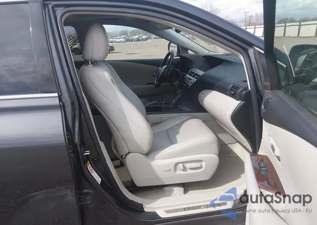 2T2ZK1BAXAC037833: 44396946