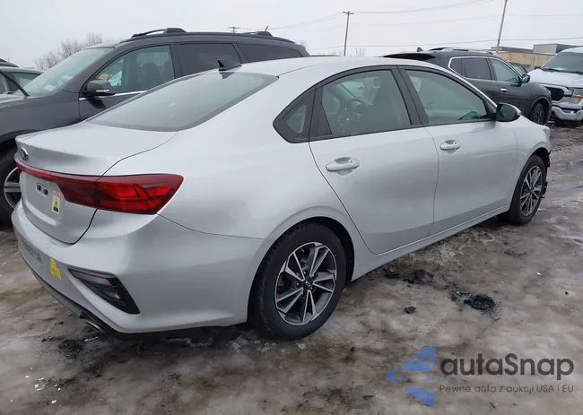 3KPF24AD0KE107170: 44397033