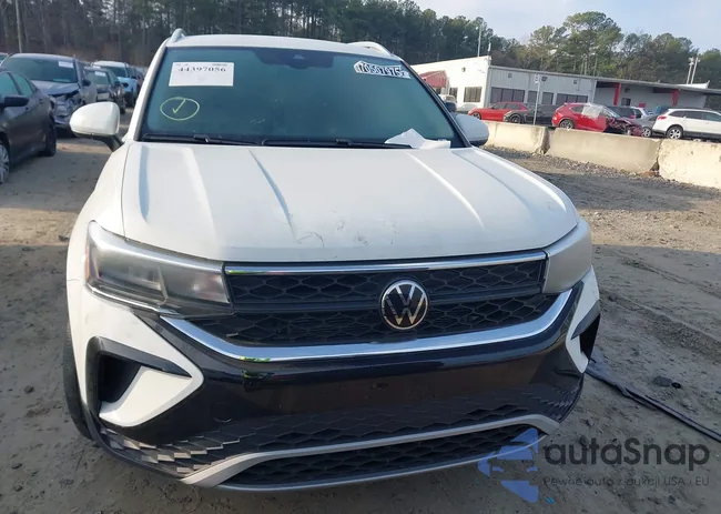 3VVSX7B23RM046252: 44397056