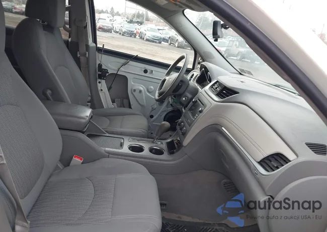 1GNKVFEDXEJ285520: 44397156