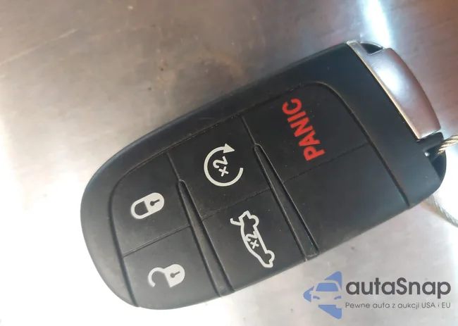 2C3CDXBG7JH186075: 44397363