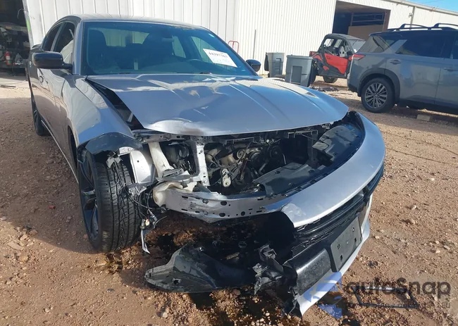 2C3CDXBG7JH186075: 44397363