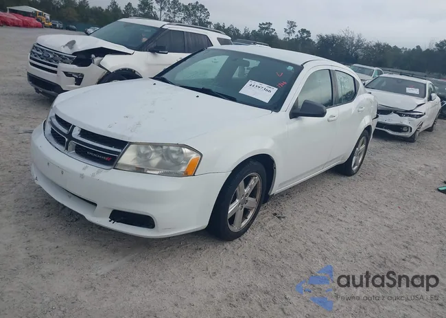 1C3CDZAB1DN661717: 44397366