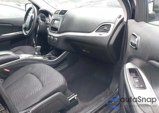 3C4PDCBG2GT137789: 44397417