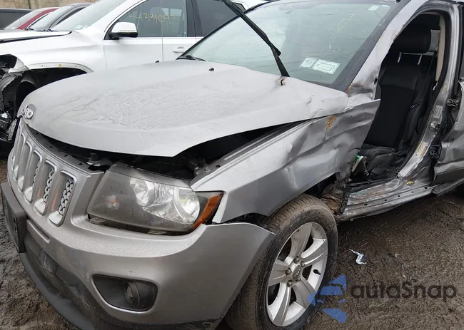 1C4NJDEB3GD616556: 44397421