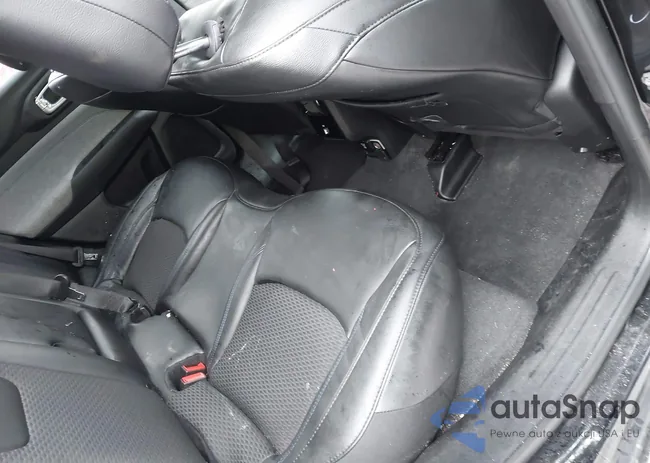 3C4NJDBB2NT174140: 44396604