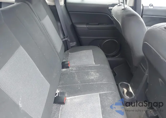 1C4NJRFB8GD788884: 44396627