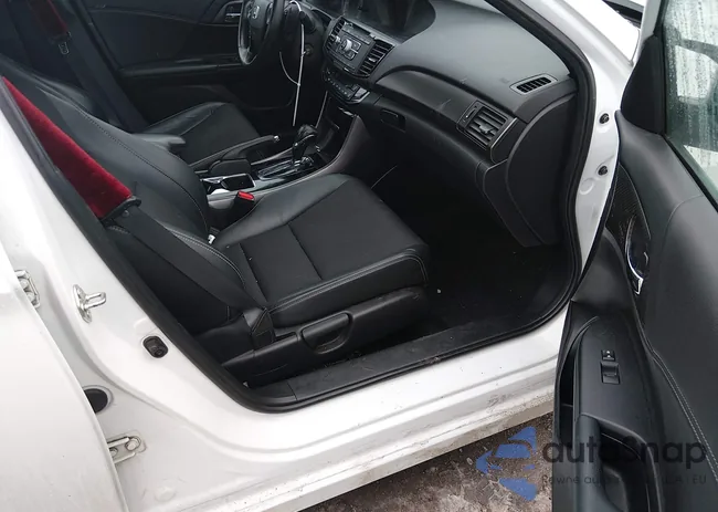 1HGCR2F55GA180535: 44396682