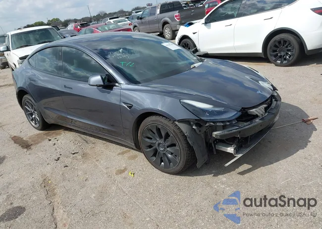 5YJ3E1EBXMF072037: 44396740