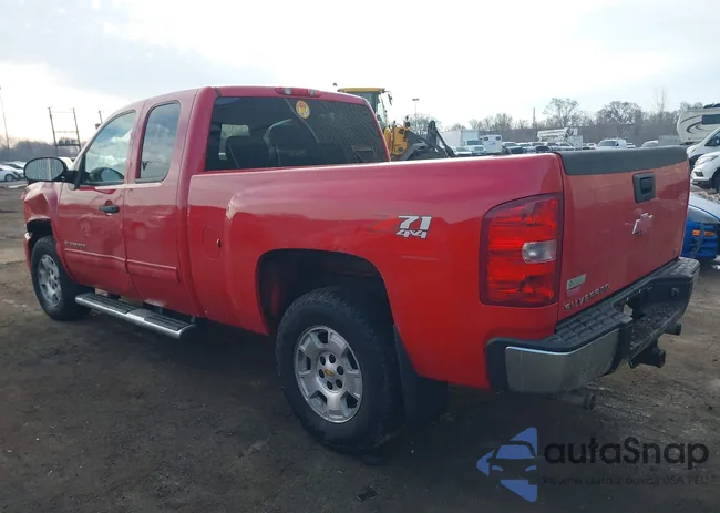 1GCSKSE38AZ108638: 44396753