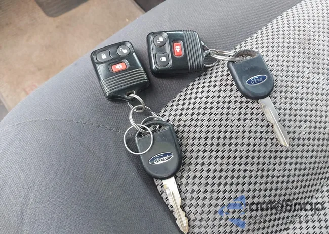 1FMZU67K34UA89434: 44396783