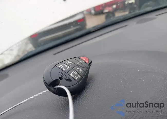 2C4RC1GG0FR728861: 44396792