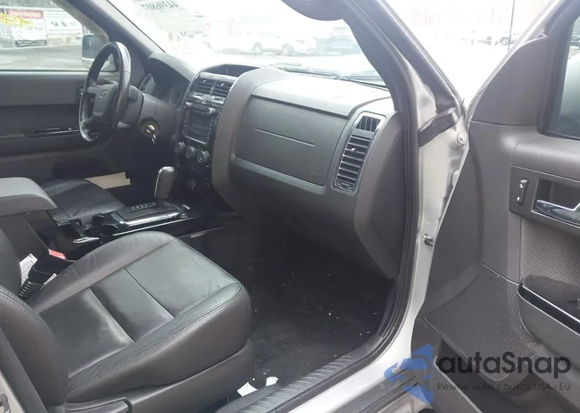 1FMCU9EG5CKC59485: 44396807