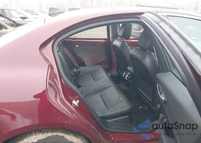 ZARFAEDN6J7594523: 44397944