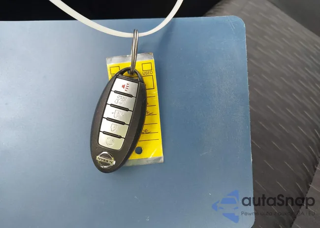 JN8AT2MT3LW042079: 44397979