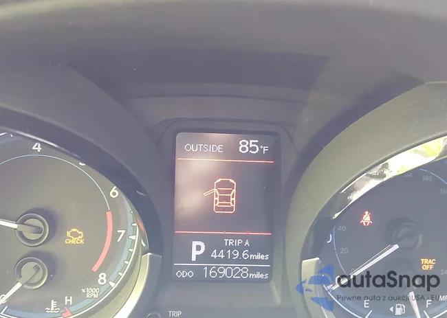 2T1BURHE3EC105016: 44397995