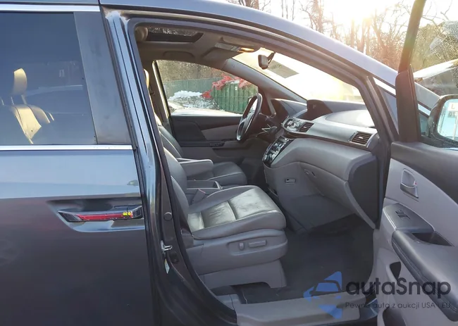 5FNRL5H68BB077174: 44398097