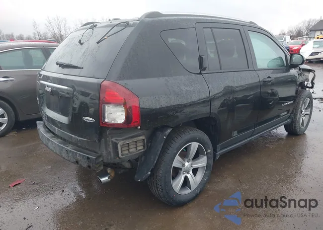 1C4NJDEB1GD772398: 44398235