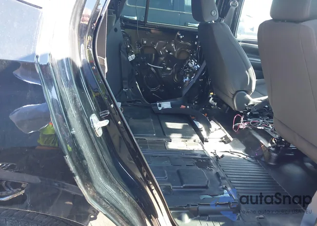 1GNSCLED5NR220337: 44398376