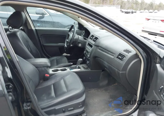 3FAHP0JA6CR264114: 44397517