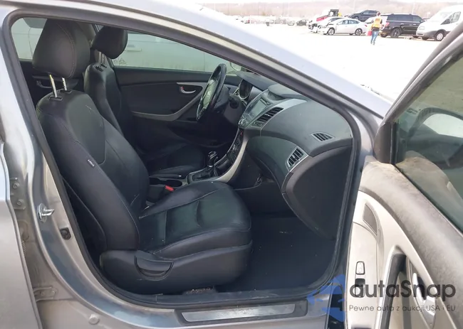 5NPDH4AE9FH597074: 44397580