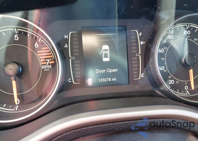 1C4PJLAB8GW161104: 44397584