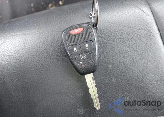 1C4NJDEB4GD573068: 44397666