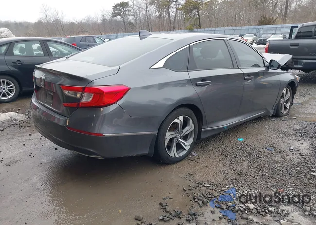 1HGCV1F42KA030761: 44397750