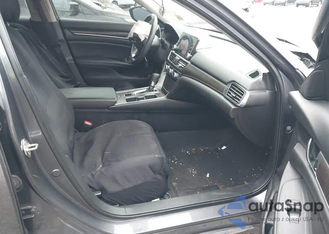 1HGCV1F42KA030761: 44397750