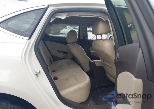 1G4PW5SK2G4136802: 44397807