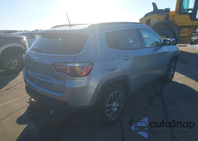 3C4NJCBB5KT652444: 44398885