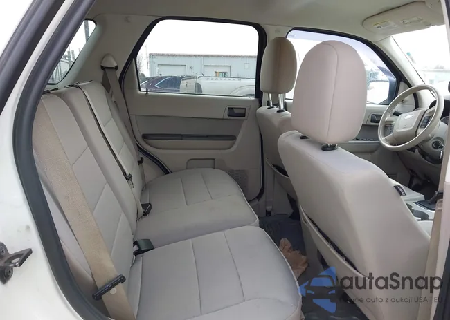 1FMCU0D70BKB12468: 44398918